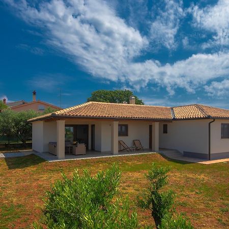 Holiday House With A Parking Space Valtura, Pula - 22784 Exterior photo